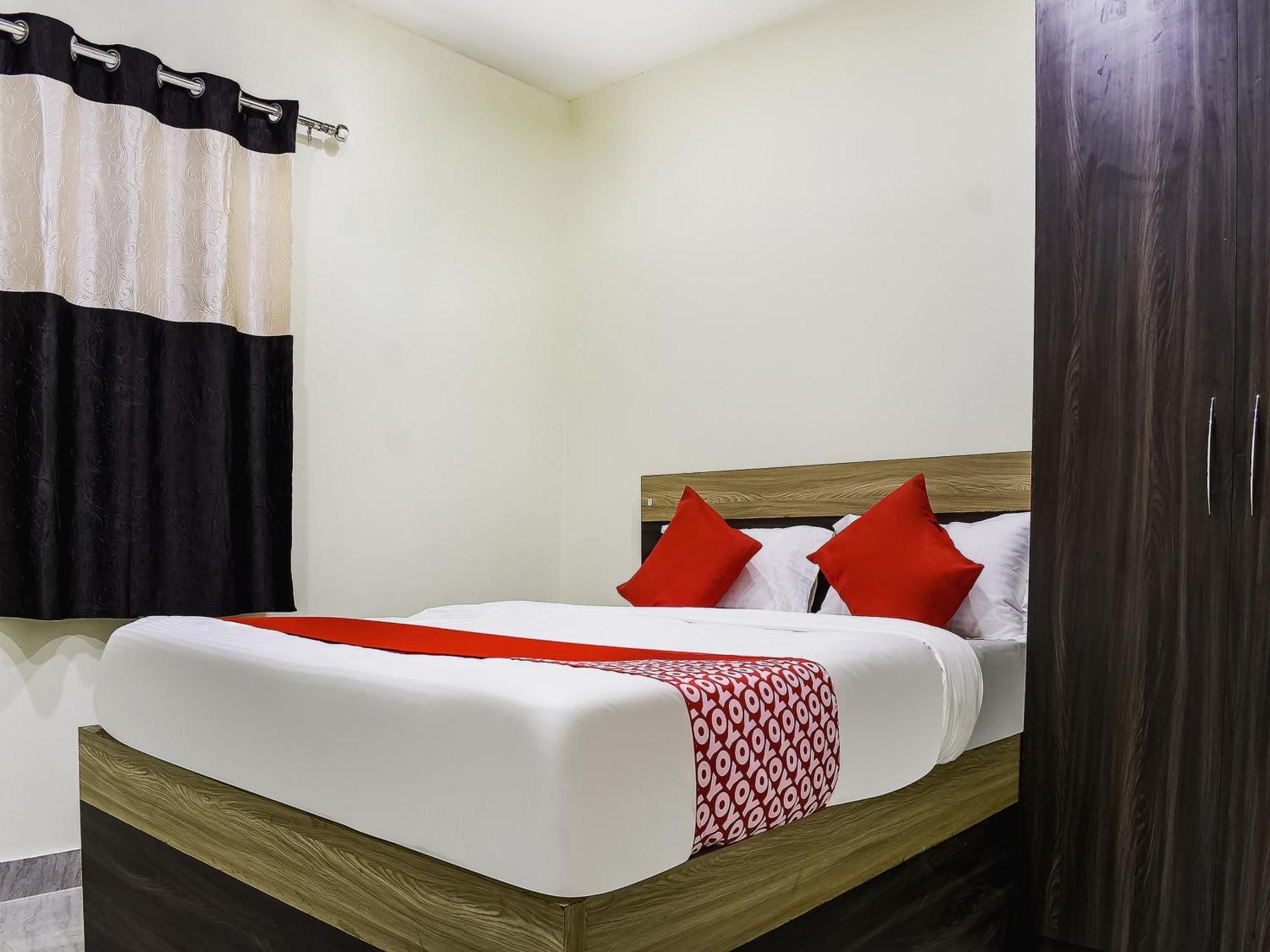 Hotel O S&H Residency Khandagiri Eksteriør billede