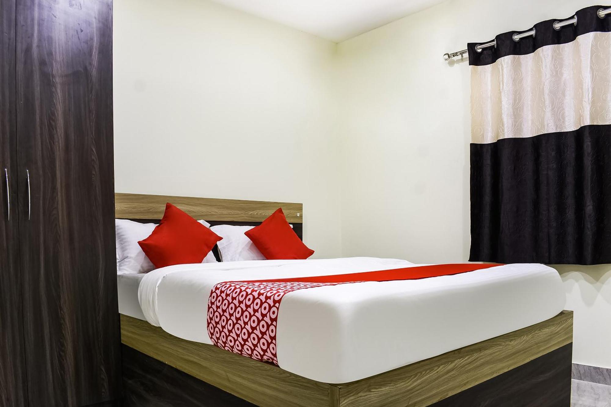 Hotel O S&H Residency Khandagiri Eksteriør billede